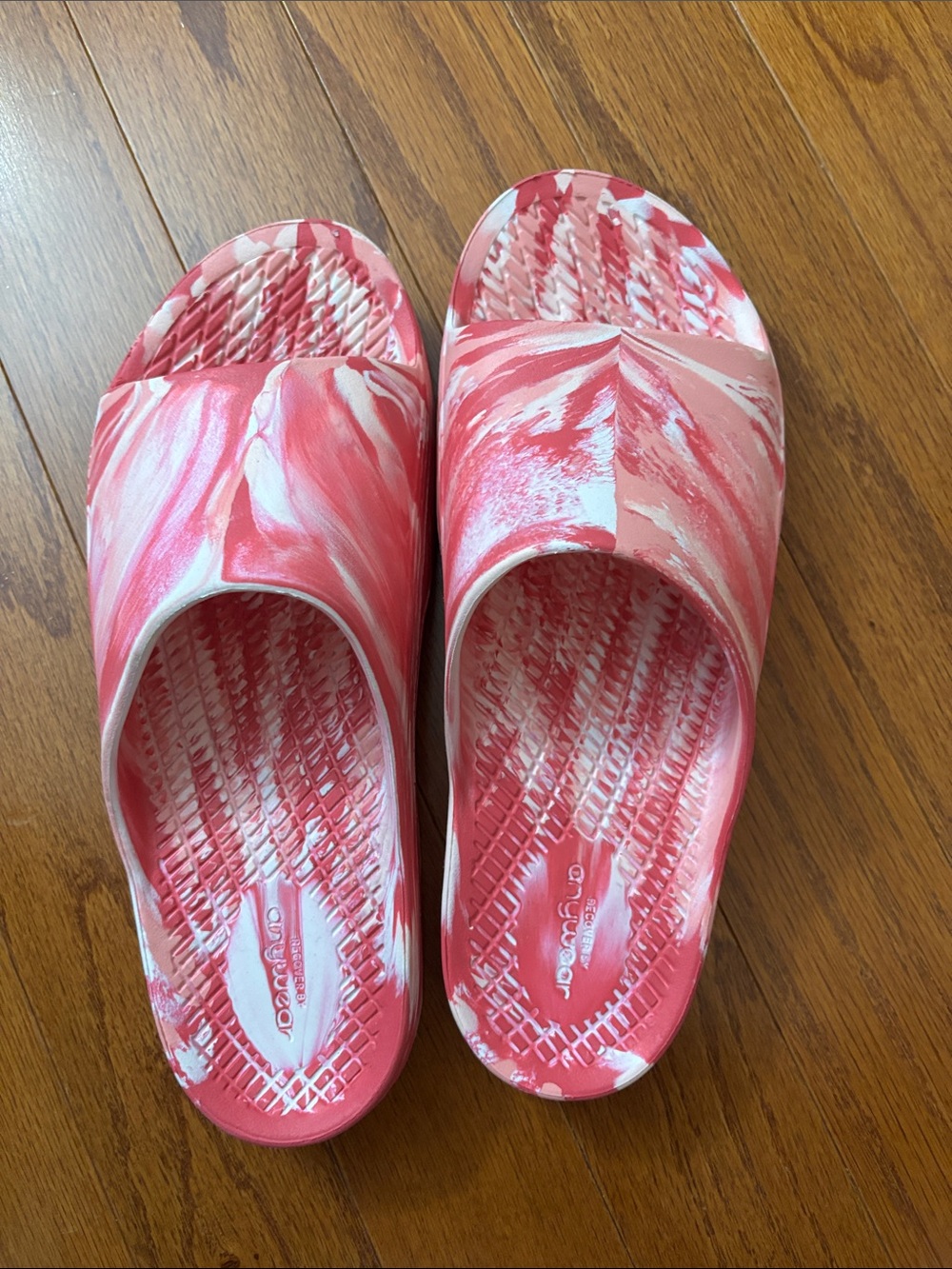 Men Size 9/Women Size 11. Pink Marble Slide Sandals